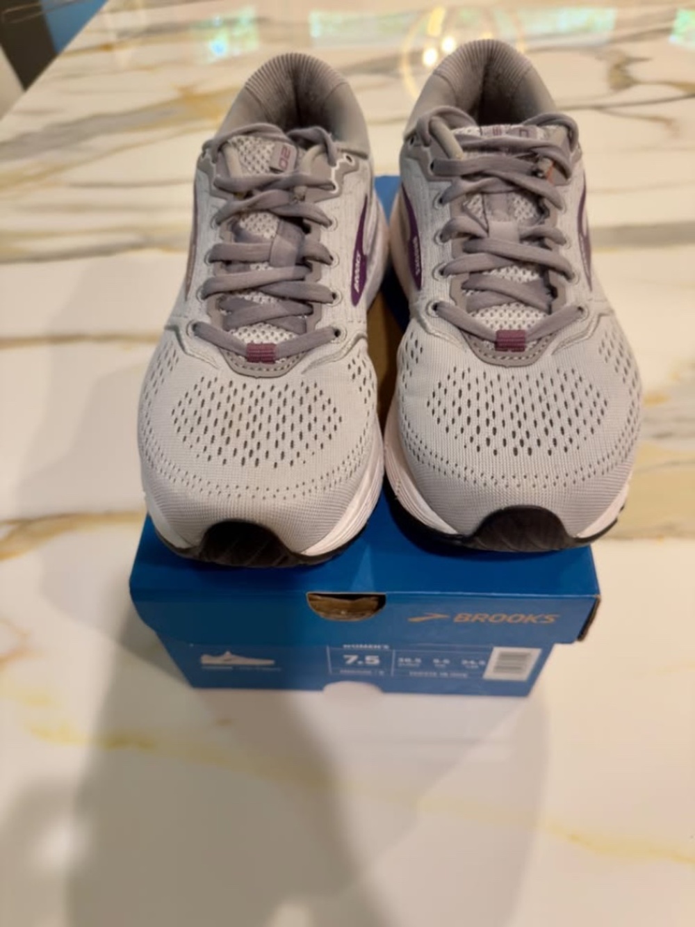 Brooks Ariel 20 Women's Gray/Purple sz 7.5 B